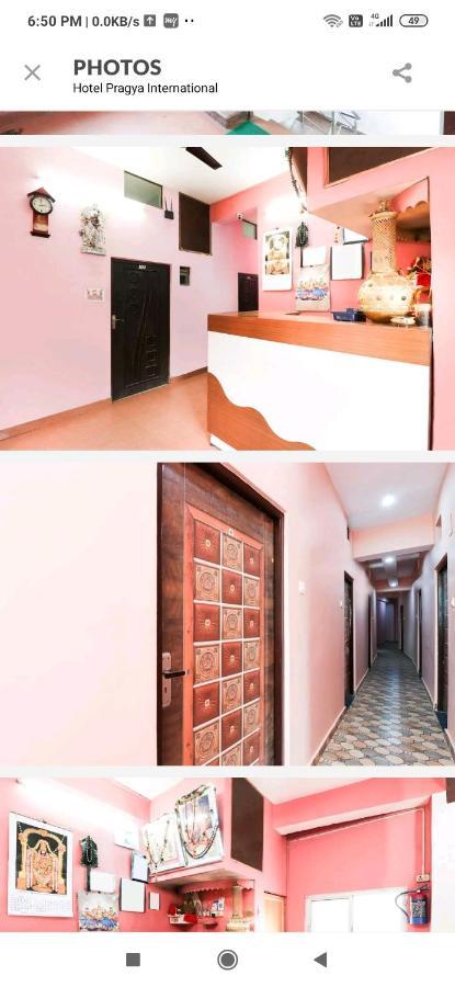Hotel Pragya International Váránaszi Kültér fotó