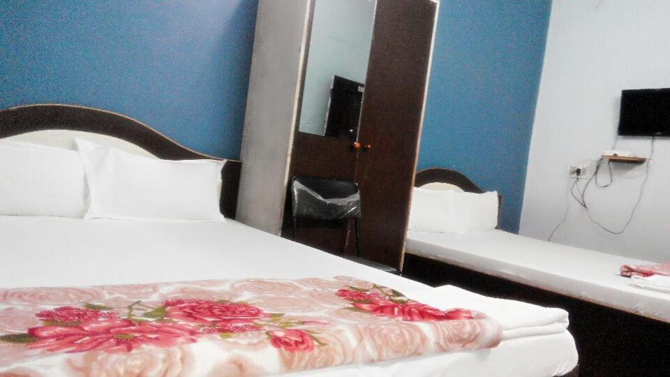 Hotel Pragya International Váránaszi Szoba fotó