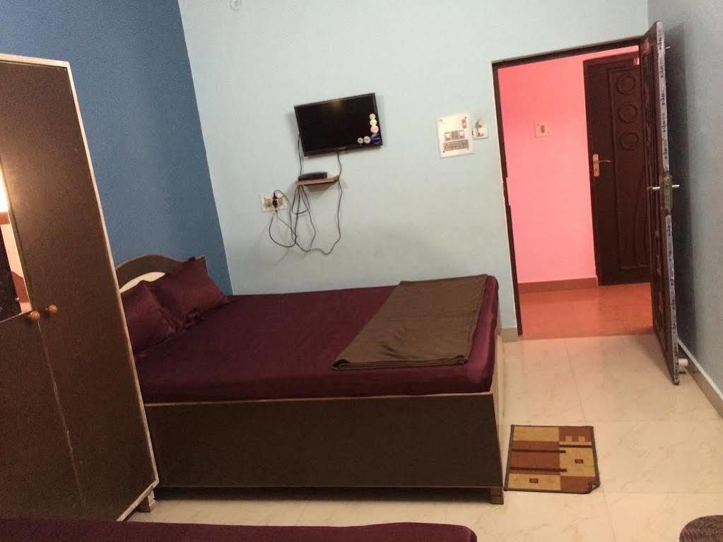 Hotel Pragya International Váránaszi Kültér fotó